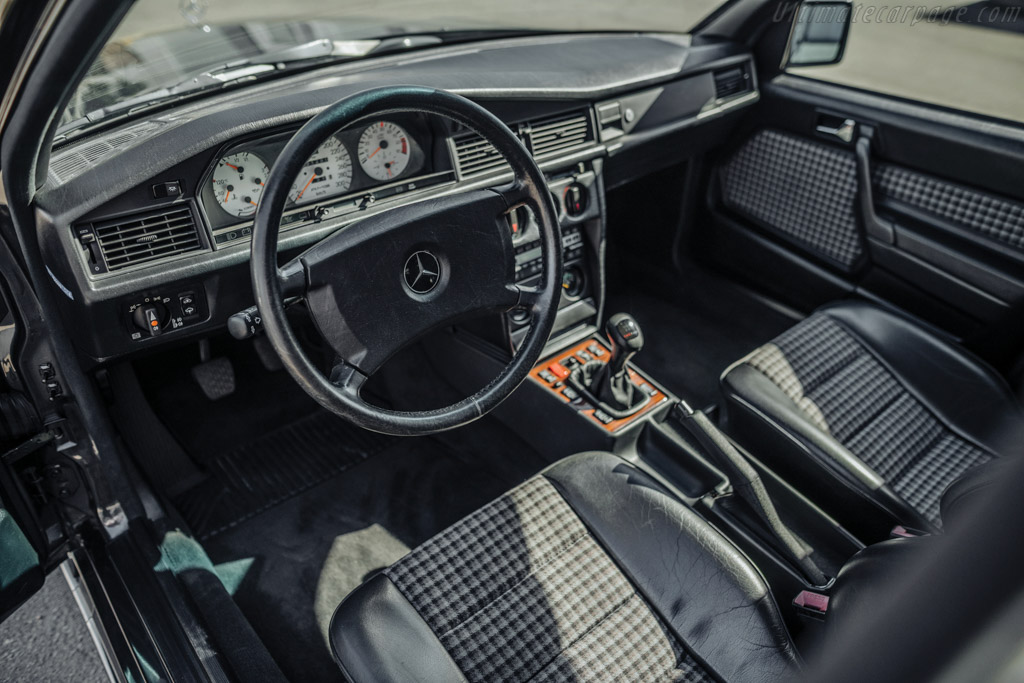 Mercedes-Benz 190 E 2.5-16 Evolution II