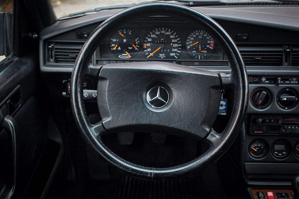 Mercedes-Benz 190 E 2.5-16 Evolution II