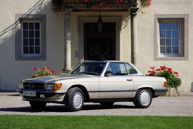 Mercedes-Benz 560 SL