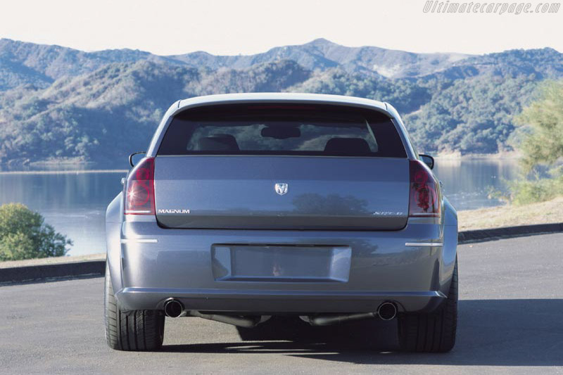 Dodge Magnum SRT-8