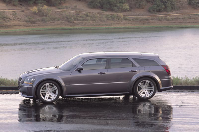 Dodge Magnum SRT-8