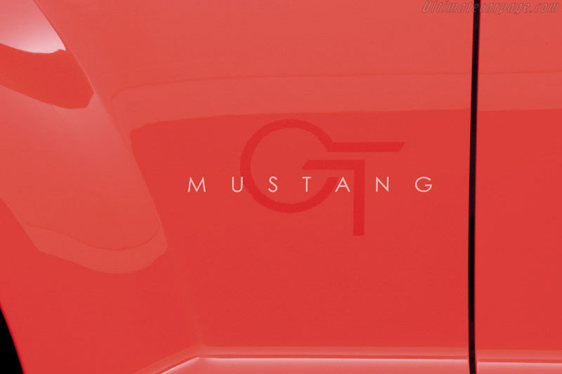 Ford Mustang GT Convertible Concept