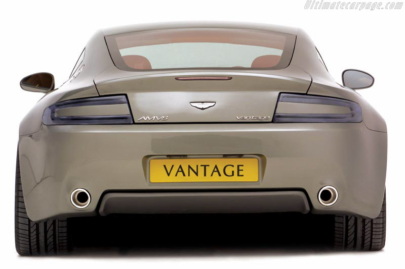 Aston Martin AMV8 Vantage