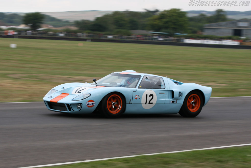 Ford GT40 Mk I Gulf - Chassis: GT40P/1084  - 2006 Goodwood Revival