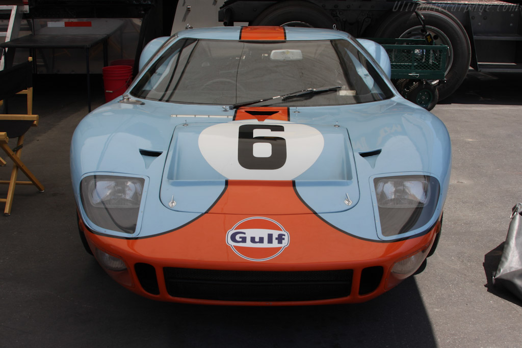 Ford GT40 Mk I Gulf - Chassis: GT40P/1075  - 2009 Monterey Historic Automobile Races