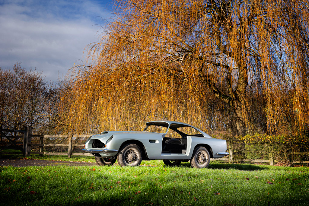 Aston Martin DB4 GT