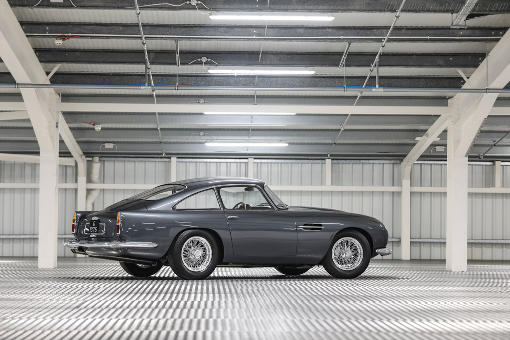 Aston Martin DB4 GT