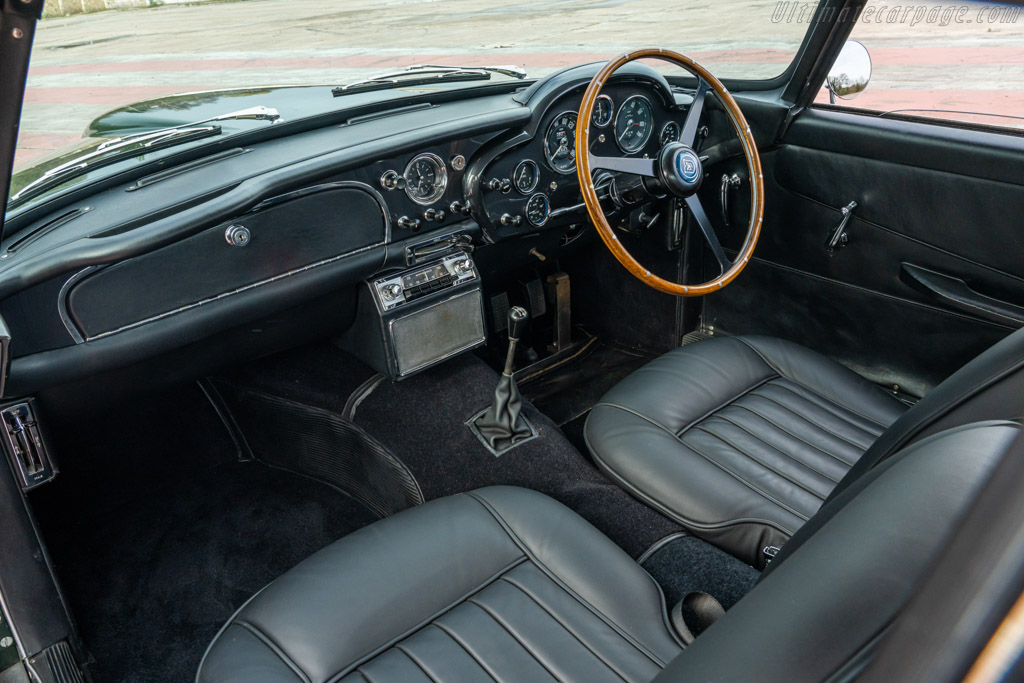 Aston Martin DB4 GT