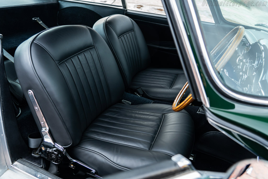Aston Martin DB4 GT