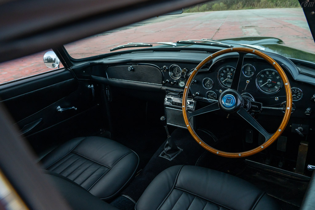 Aston Martin DB4 GT