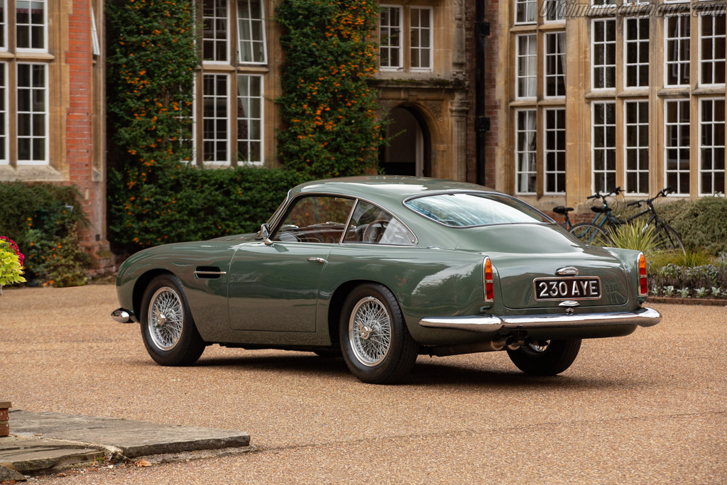 Aston Martin DB4 GT