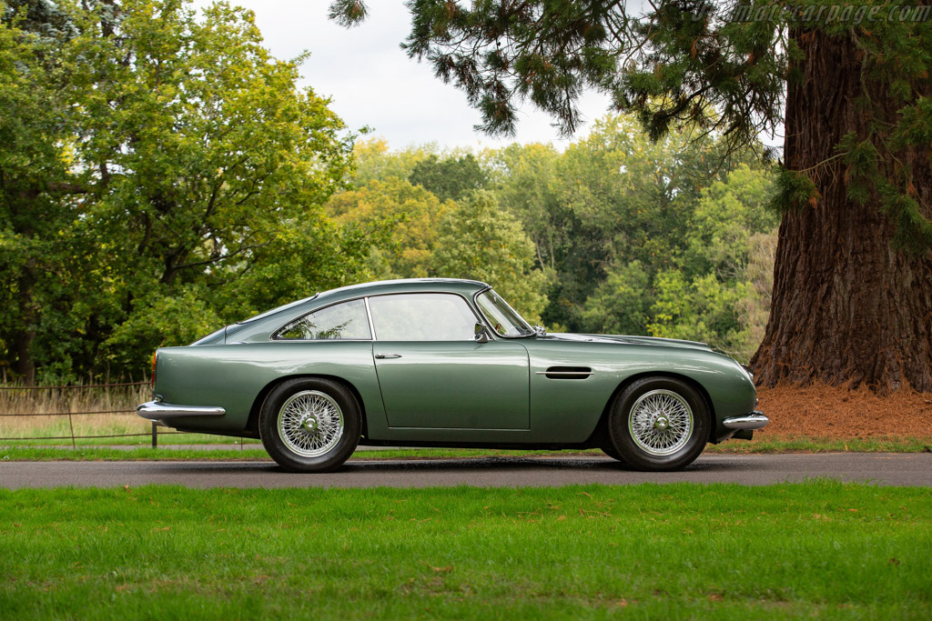 Aston Martin DB4 GT