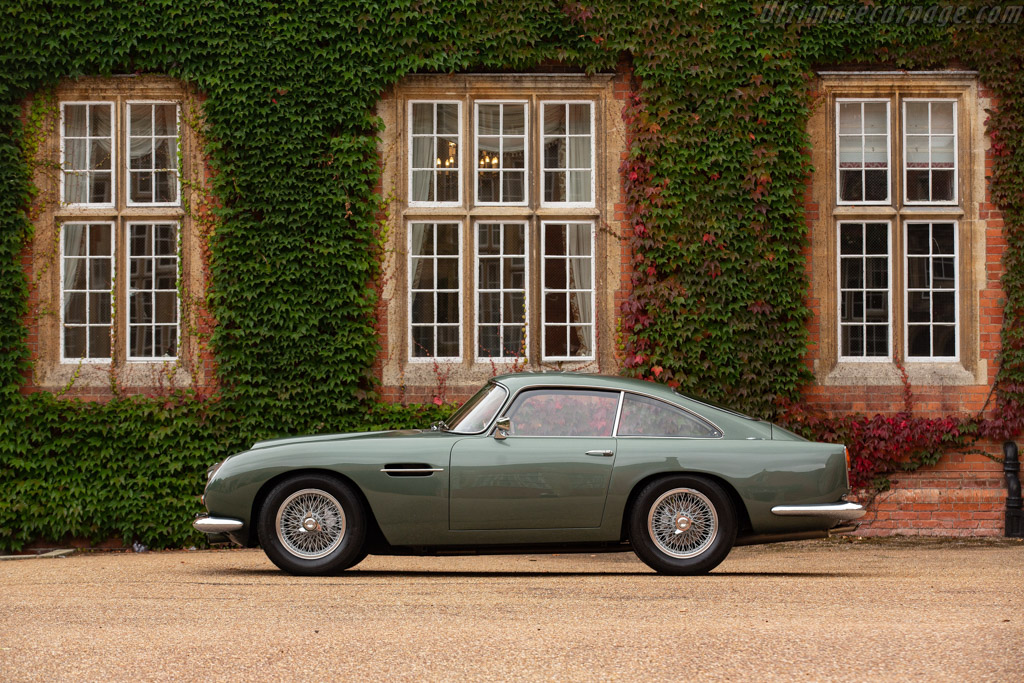 Aston Martin DB4 GT