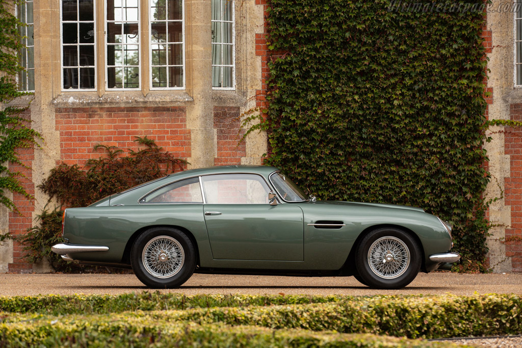 Aston Martin DB4 GT