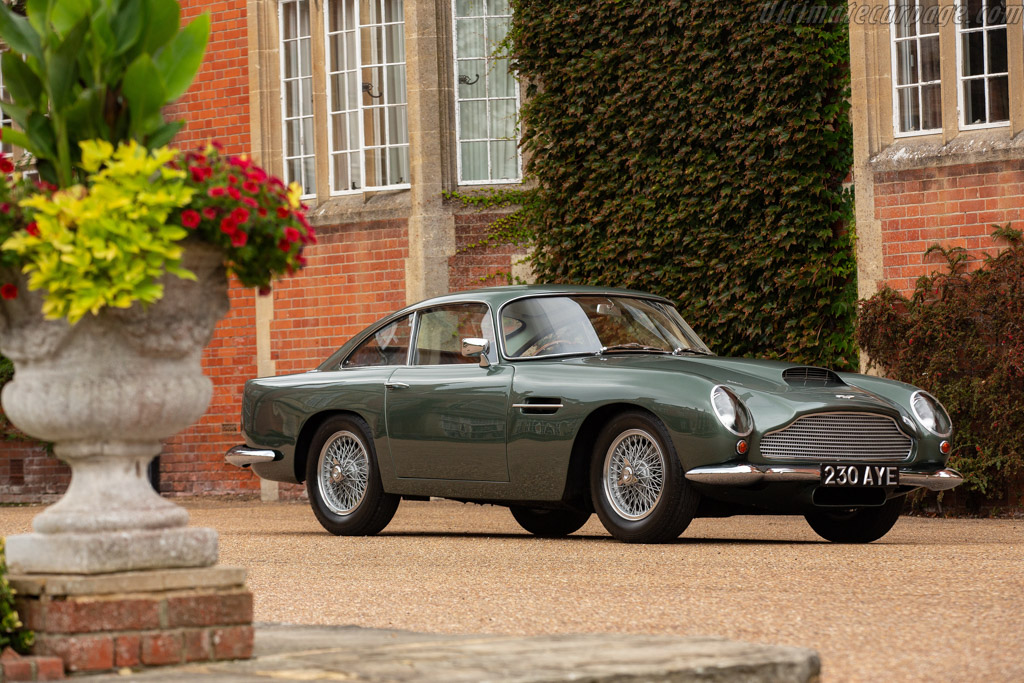 Aston Martin DB4 GT