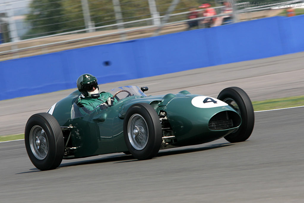 Aston martin dbr4