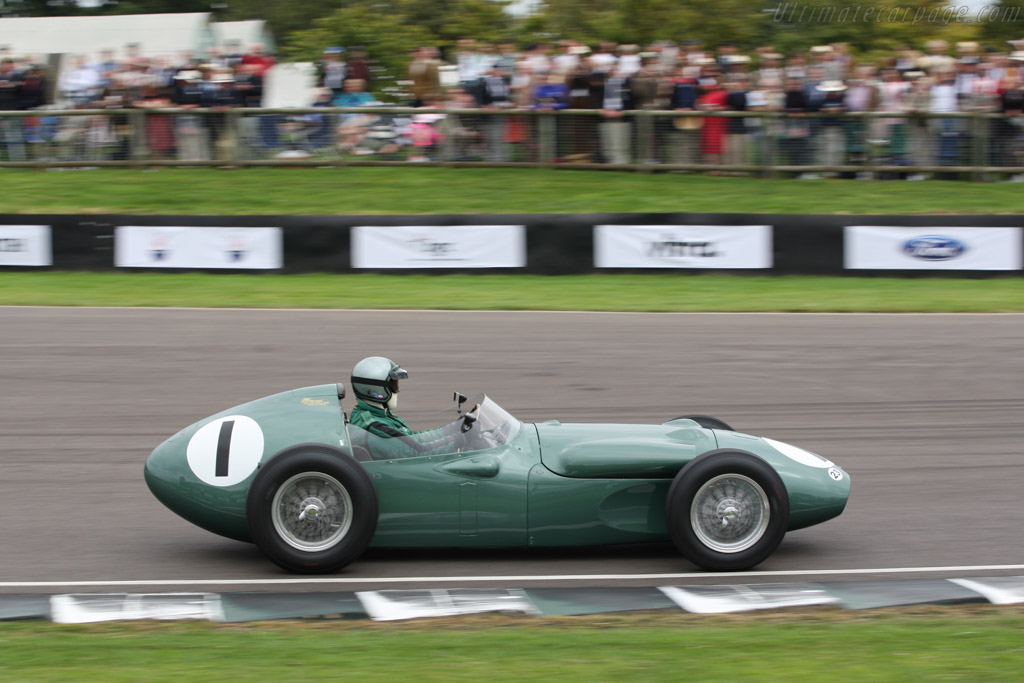 Aston martin dbr4