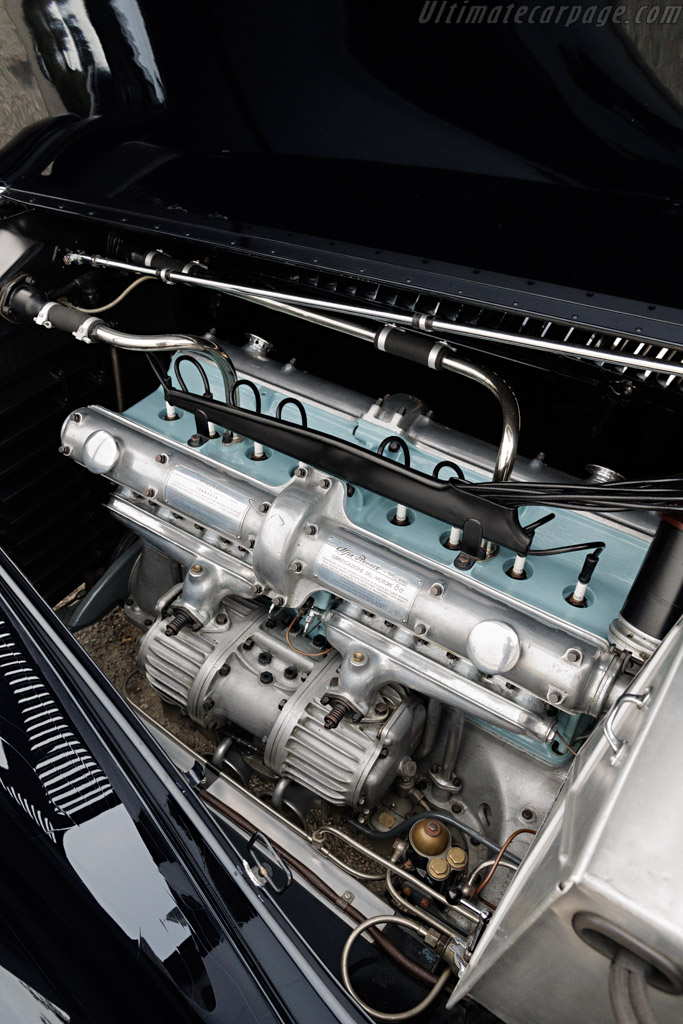 Alfa Romeo 8C 2900B Lungo Touring Spider