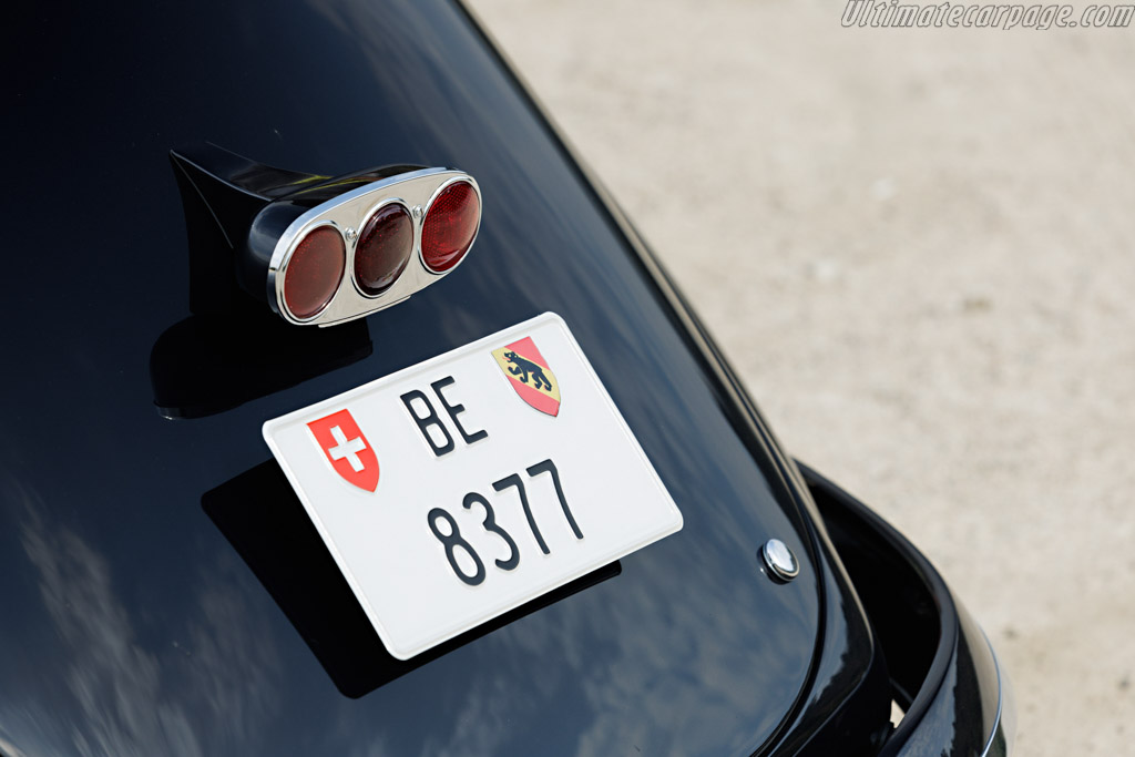 Alfa Romeo 8C 2900B Lungo Touring Spider