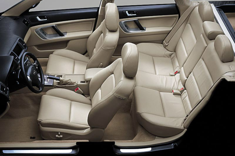 Subaru Outback 3.0R