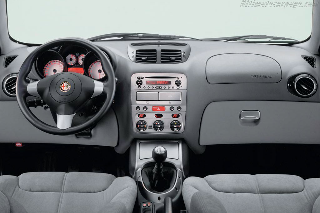 Alfa Romeo GT 3.2 V6