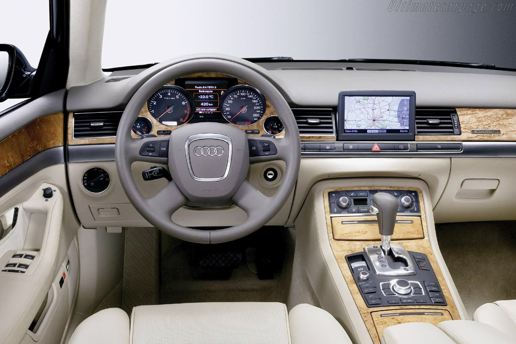 Audi A8 L 6.0 Quattro