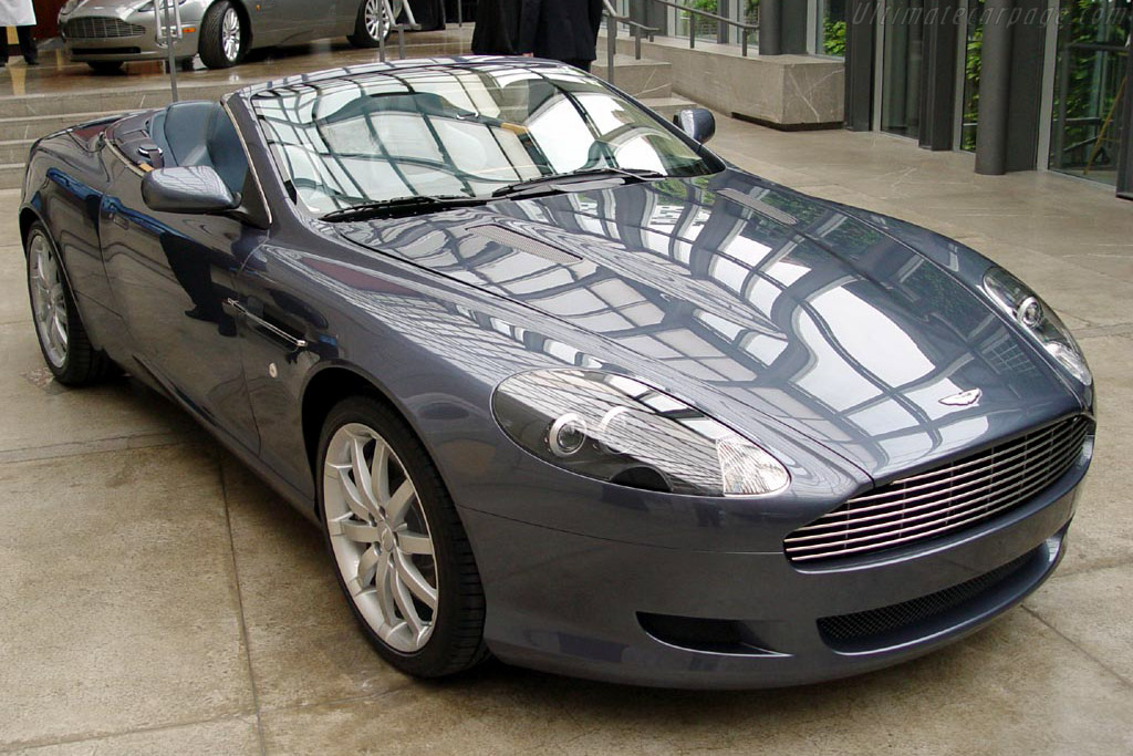 Aston Martin DB9 Volante