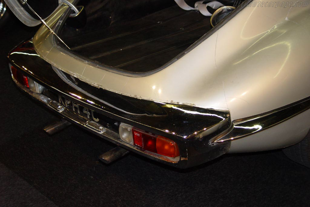 Jaguar E-Type 4.2 Frua Coupe - Chassis: 1E21041  - 2003 Concours d'Elegance Paleis 't Loo