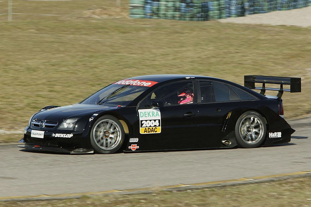 Opel Vectra GTS V8