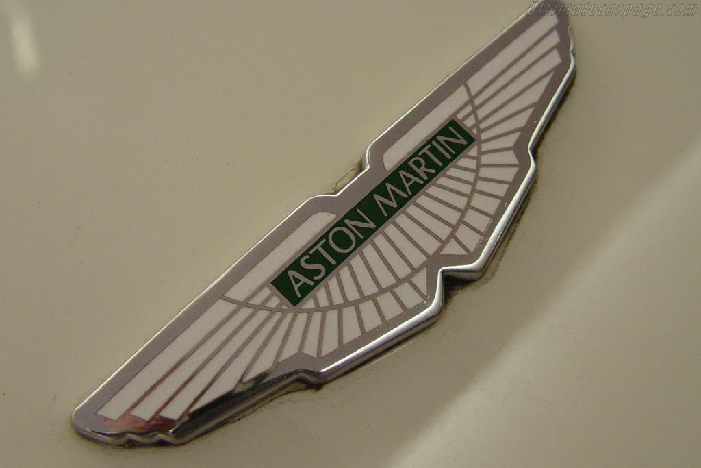Aston Martin V8 Volante