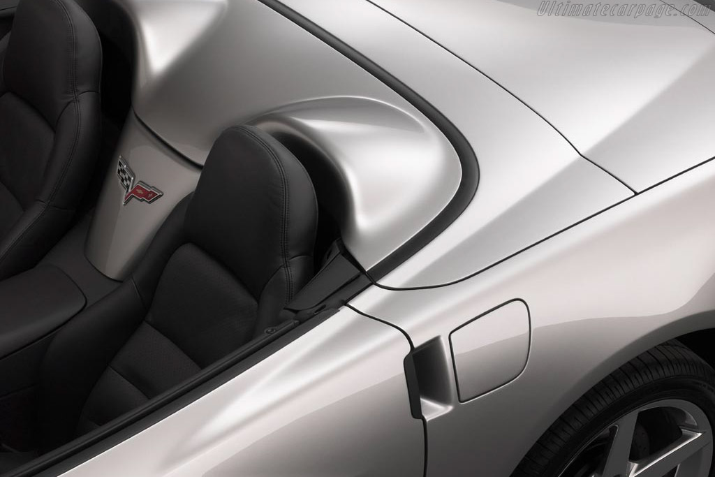 Chevrolet Corvette C6 Convertible