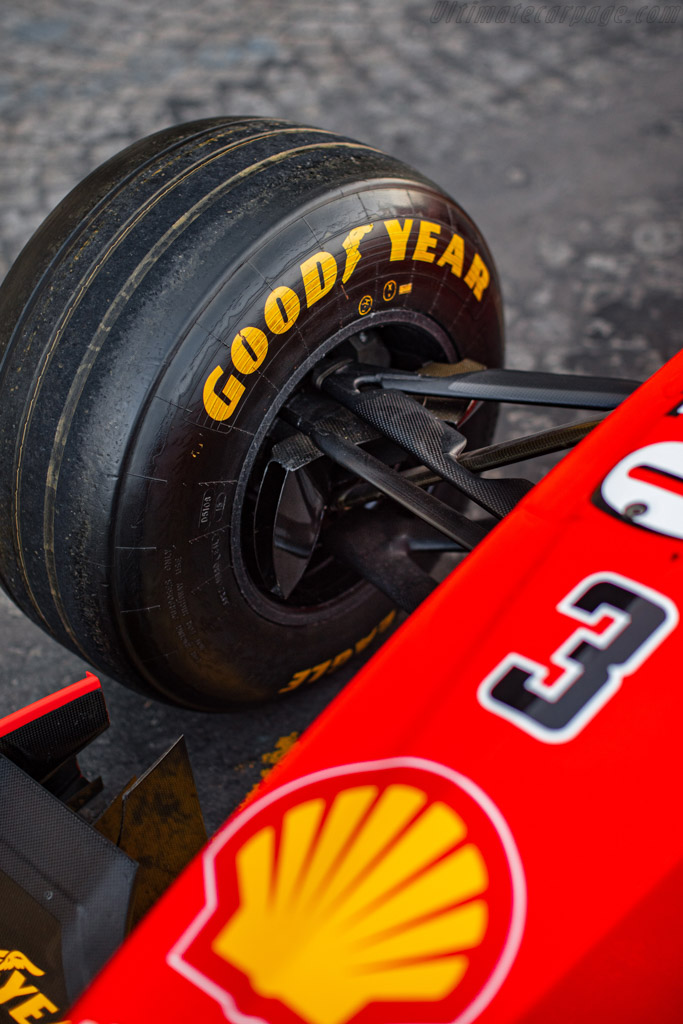 Ferrari F300