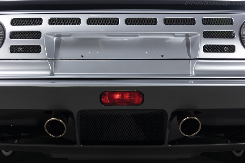 Bugatti EB 110 SS