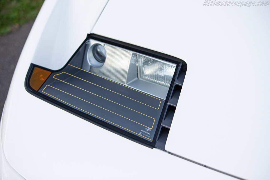 Bugatti EB 110 SS