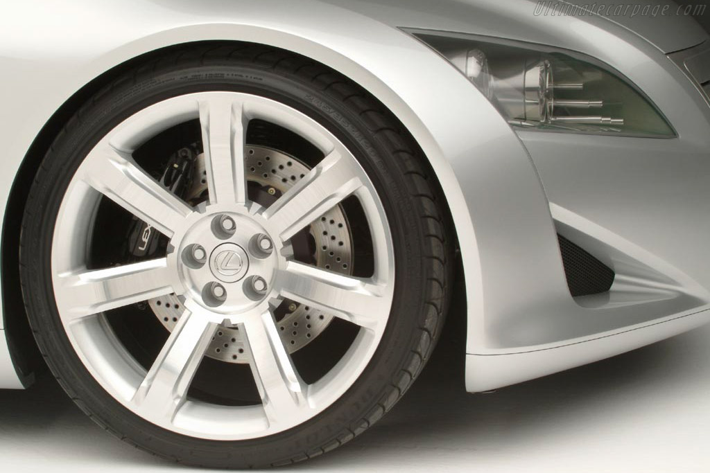 Lexus LF-C