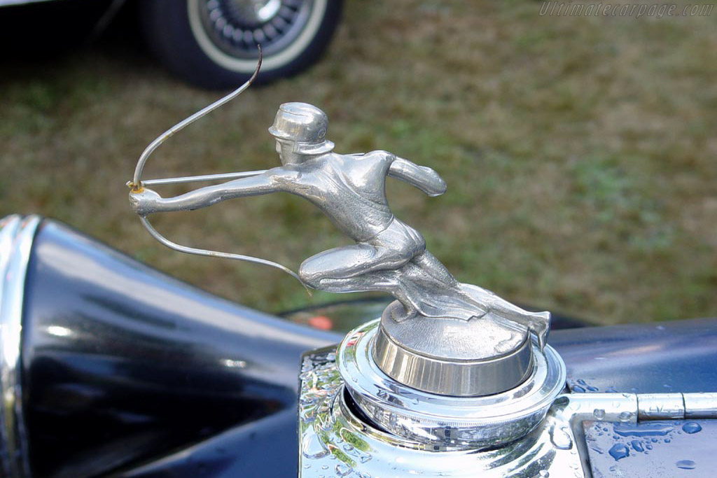 Pierce-Arrow Model 133 6-Light Saloon   - 2003 Concours d'Elegance Paleis 't Loo