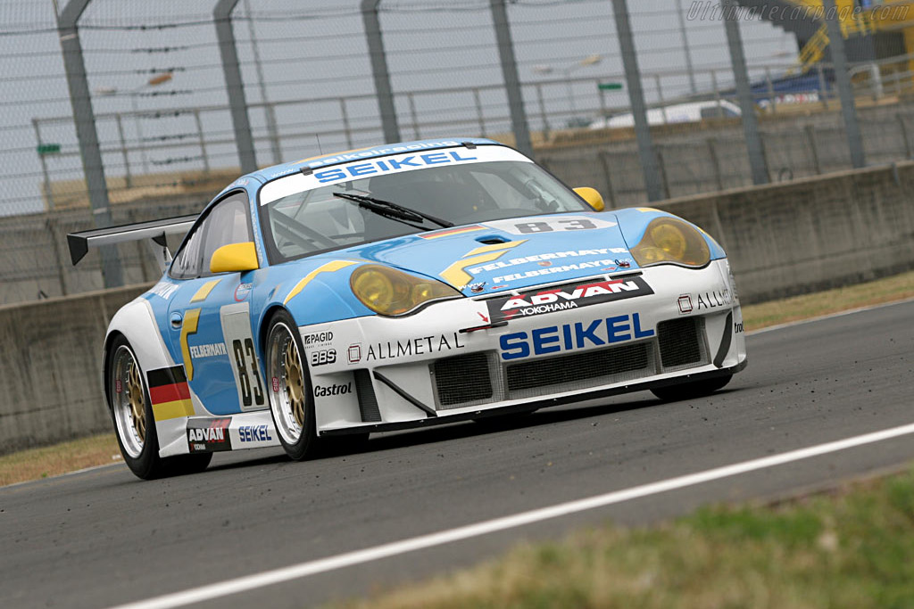 Porsche 911 GT3 RSR - Chassis: WP0ZZZ99Z4S693080  - 2005 Le Mans Test