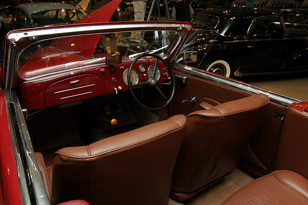 Alfa Romeo 6C 2500 S Touring Cabriolet