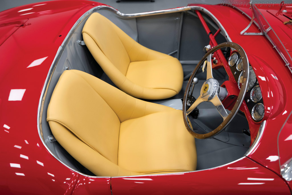 Ferrari 500 Mondial Pinin Farina Spyder