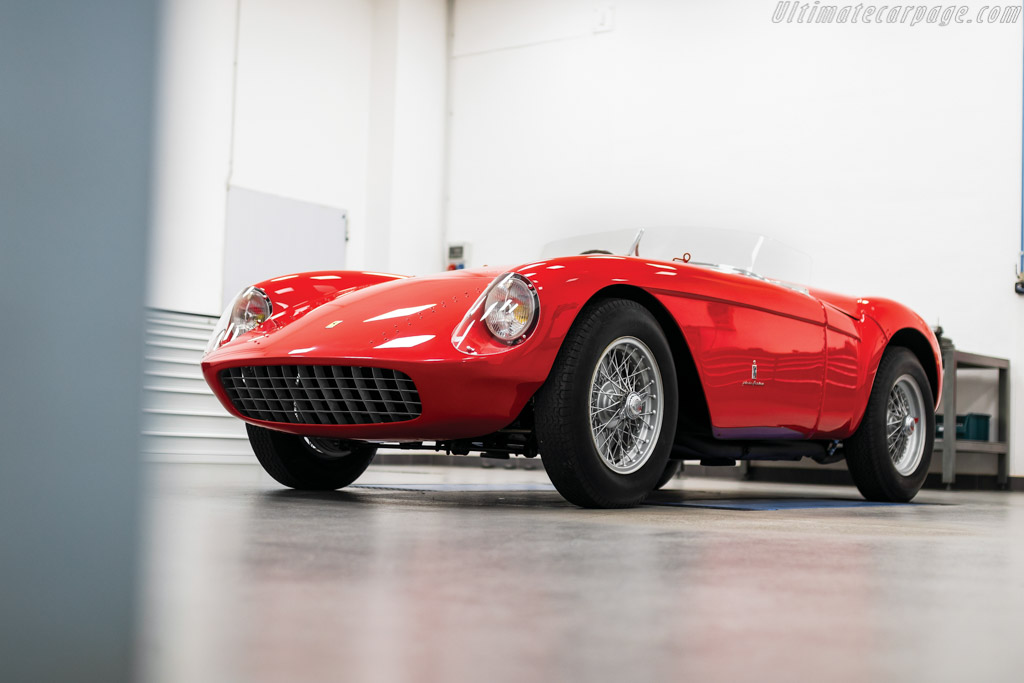 Ferrari 500 Mondial Pinin Farina Spyder