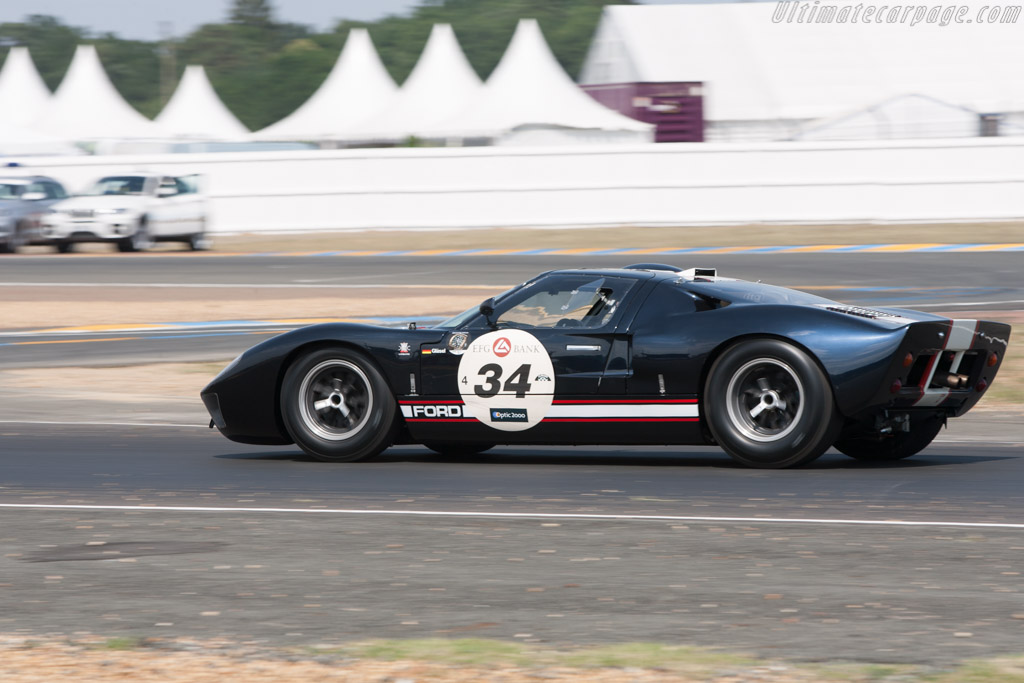 Ford GT40 - Chassis: GT40P/1023  - 2010 Le Mans Classic