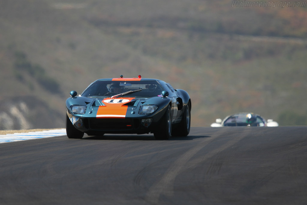 Ford GT40 - Chassis: GT40P/1049  - 2007 Monterey Historic Automobile Races
