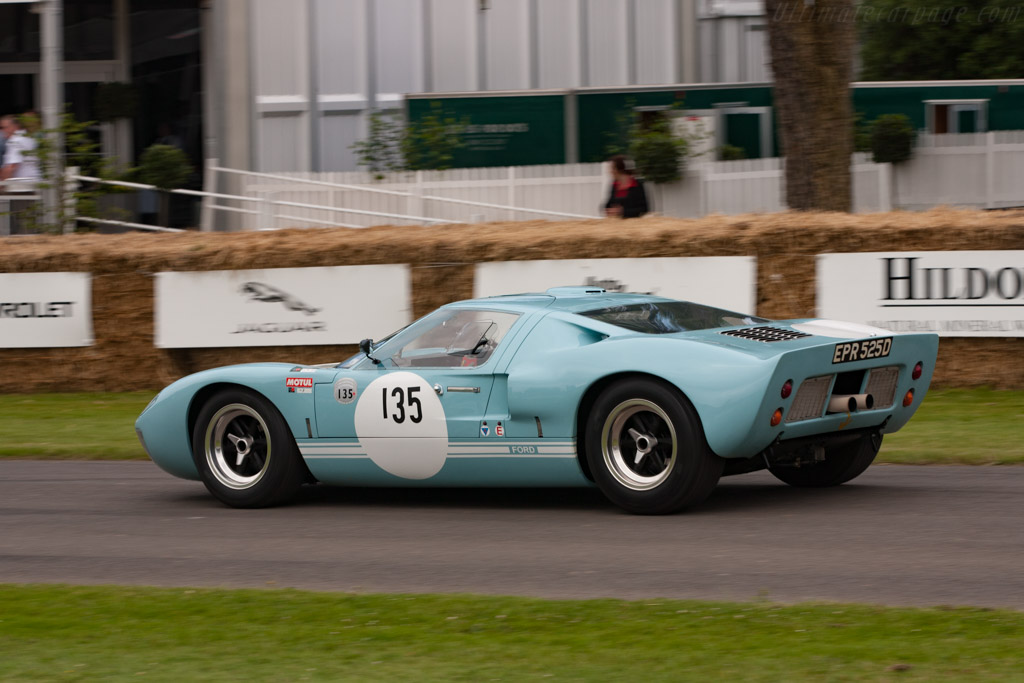 Ford GT40 - Chassis: GT40P/1017  - 2012 Goodwood Festival of Speed