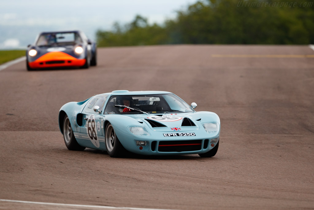 Ford GT40 - Chassis: GT40P/1017  - 2021 Grand Prix de l'Age d'Or