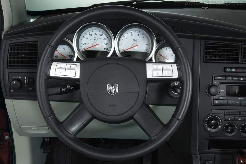 Dodge Magnum RT