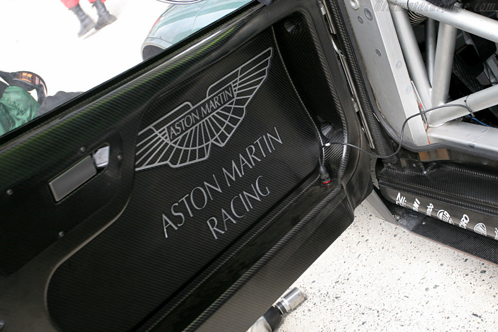 Aston Martin DBR9 - Chassis: DBR9/1  - 2005 Le Mans Test