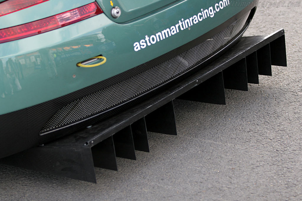 Aston Martin DBR9 - Chassis: DBR9/2  - 2005 Le Mans Test