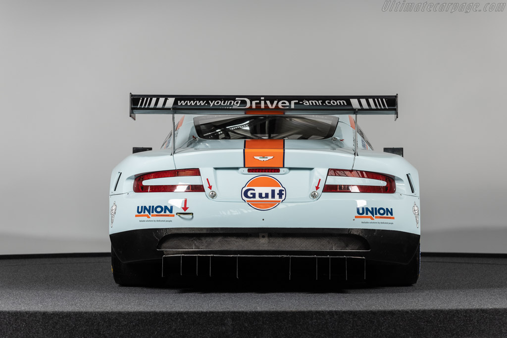 Aston Martin DBR9