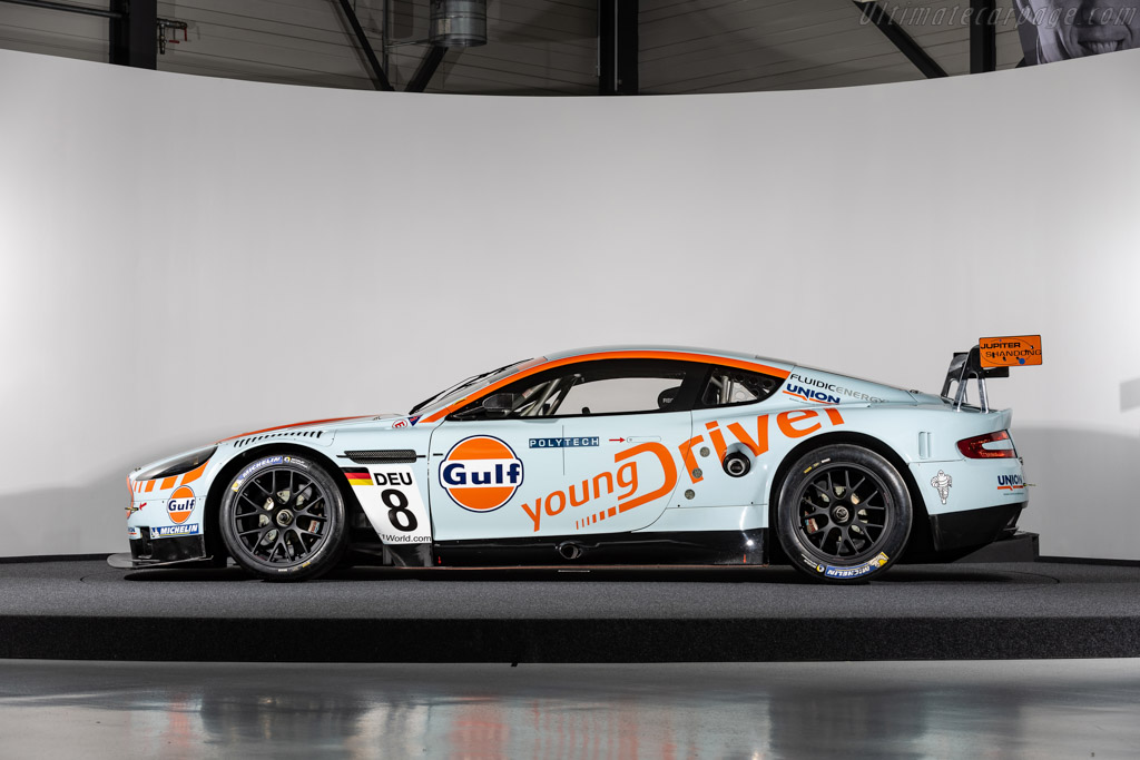 Aston Martin DBR9