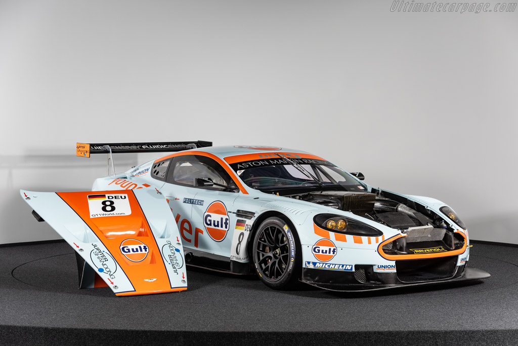 Aston Martin DBR9